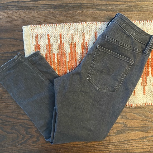 Universal Threads High Rise Skinny - Picture 2 of 4
